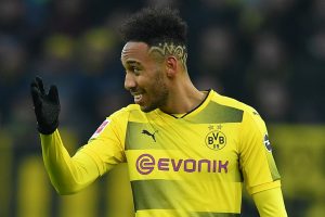 Wenger xác nhận theo đuổi Aubameyang, tỷ phú Kroenke quyết thâu tóm Arsenal Wenger xác nhận theo đuổi Aubameyang, tỷ phú Kroenke quyết thâu tóm Arsenal