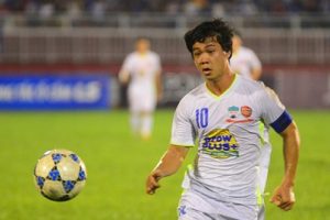 Công phượng bị treo giò trước thềm vòng 17 V-League 2018 Công phượng bị treo giò trước thềm vòng 17 V-League 2018
