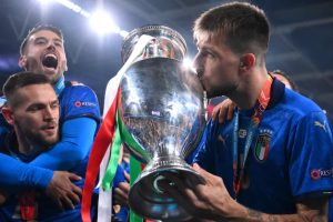 Mỗi cầu thủ Italia được thưởng 300,000USD Mỗi cầu thủ Italia được thưởng 300,000USD