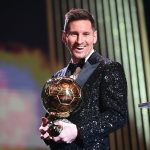 Vượt mặt Ronaldo, Messi đoạt Quả Bóng Vàng 2021