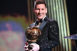 Vượt mặt Ronaldo, Messi đoạt Quả Bóng Vàng 2021
